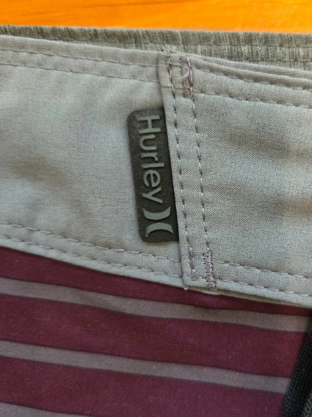 Men's Hurley Phantom Board Shorts 34 Maroon Gray Stripe Performance Pineapple